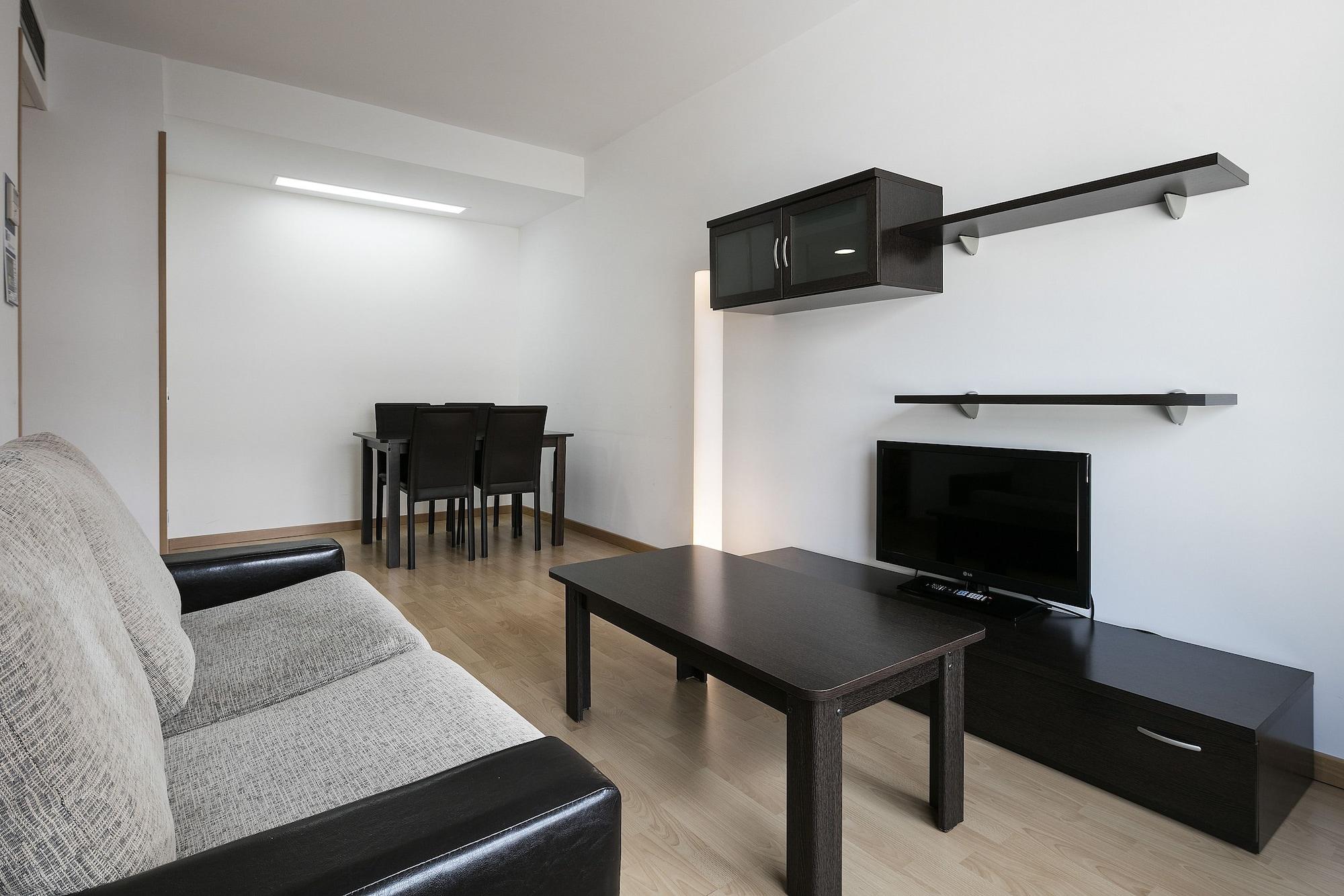 Aparthotel Airport Suites, Affiliated By Melia