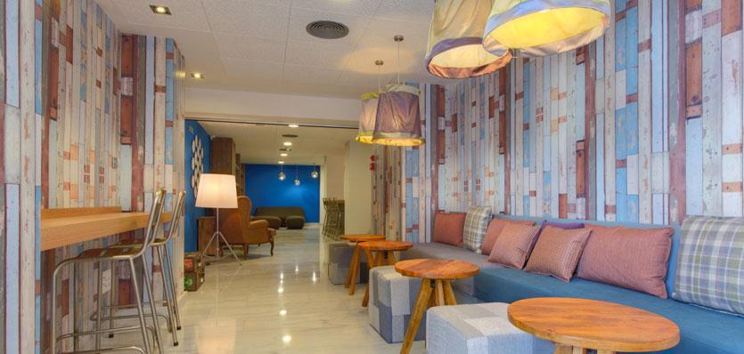 Airport Suites, Affiliated By Melia Hotel apartamentowy 2*